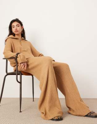 knit ribbed wide leg pants in camel -set-Neutral