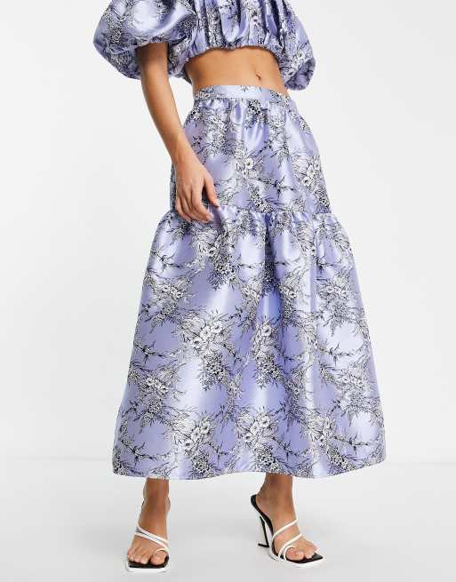 ASOS EDITION - Lagdelt, fuld midinederdel i blåt jacquard-stof
