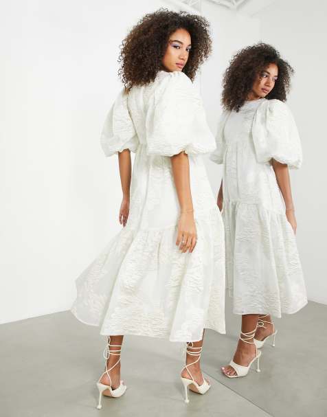 ASOS EDITION - Lagdelt midikjole med metalfarvet blomstermønster i cremehvidt jacquard-stof - view 1