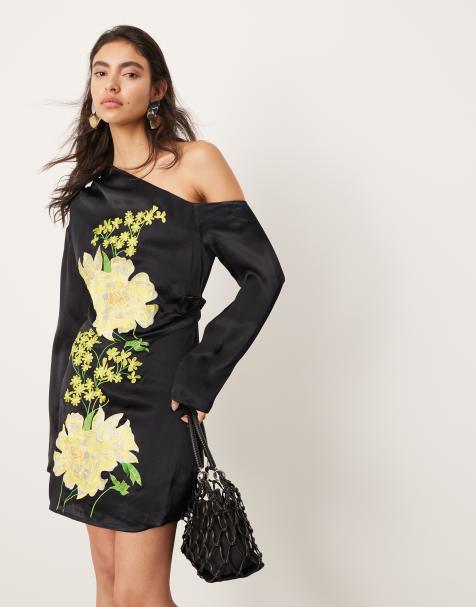 ASOS EDITION – Langärmliges, schulterfreies Minikleid aus Satin in Schwarz mit Blumenstickerei - view 1