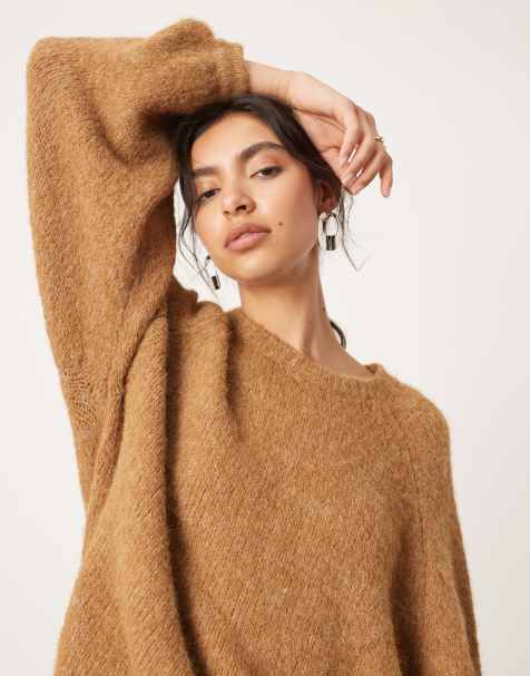 ASOS Edition - Maglione girocollo oversize in maglia cammello - view 1