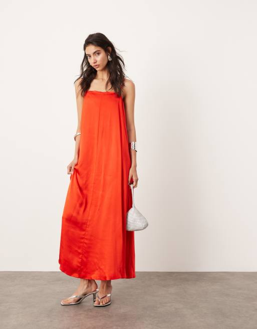ASOS EDITION – Markantes Camisole-Maxikleid in Rot mit Riemchenträgern