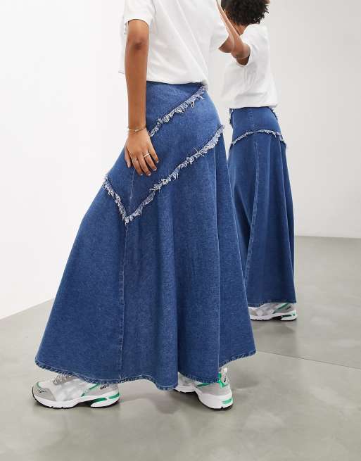 ASOS EDITION – Maxi-Jeansrock in A-Linie in Blau mit ausgefranstem Detail, 3 von 4