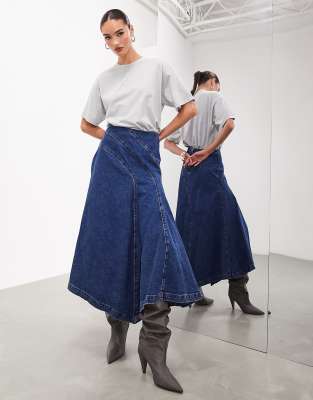 ASOS EDITION - Maxi-Jeansrock in A-Linie in Mittelblau mit Nahtdetail