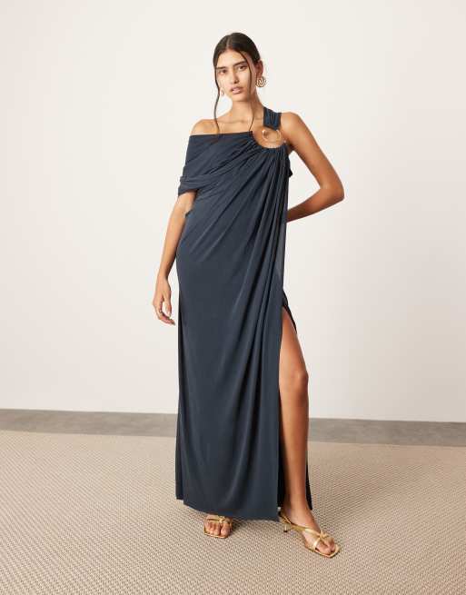 CerbeShops EDITION - Maxi jurk met asymmetrische hals en spiraalvormige afwerking in donkerblauw