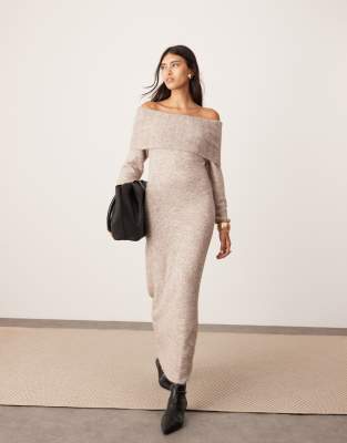 ASOS EDITION - Midaxi-Strickkleid in Pilzbraun mit Carmen-Ausschnitt