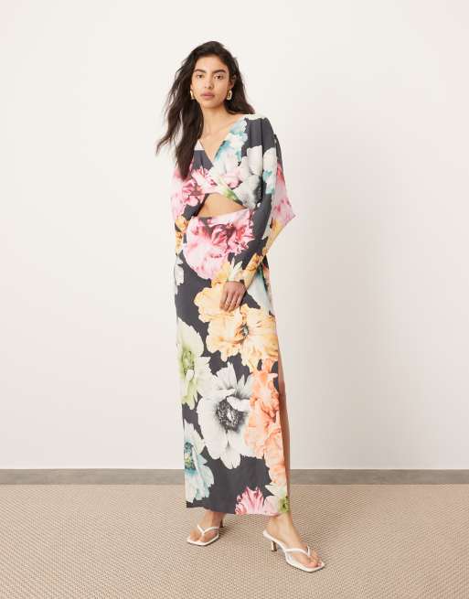 ASOS EDITION - Midi jurk met lange mouwen en uitsnijdingen in oversized multi bloemenprint