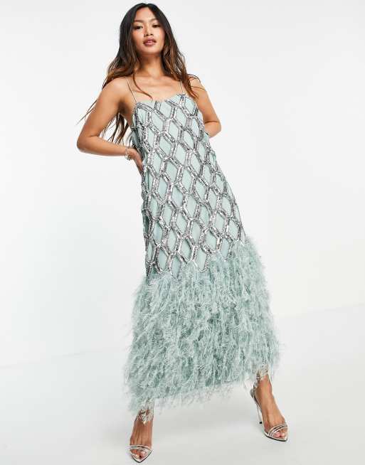 ASOS EDITION - Midi jurk met uitgesneden geometrisch motief, lovertjes en zoom met imitatieveren in zeeschuimgroen