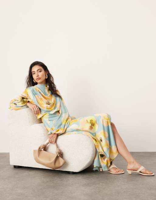 ASOS EDITION - Midi jurk van satijn met blousonmouwen en grote bloemenprint