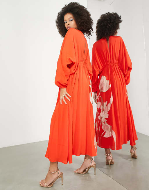 ASOS EDITION – Midikleid in Tomatenrot mit geraffter Taille und Tulpenstickerei, 2 von 4