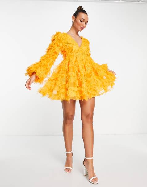 ASOS EDITION - Mini jurk van getextureerd mesh met lange mouwen en V-hals in oranje - view 1