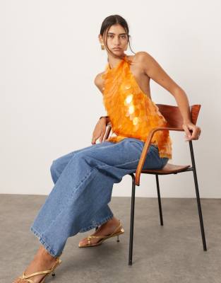 ASOS EDITION - Neckholder-Oberteil in Orange mit langem Schnitt und Paillettensplitter-Besatz