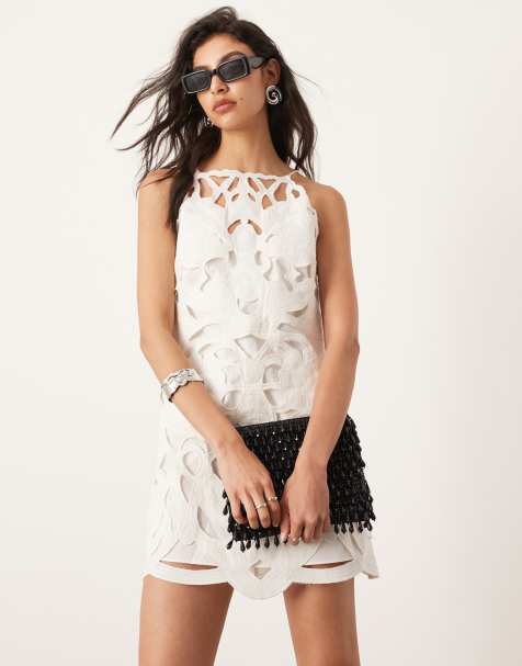 ASOS EDITION - Opengewerkte gebloemde mini jurk met halternek in wit - view 1