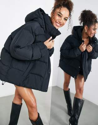 oversized puffer jacket in black