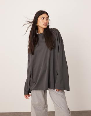 premium cotton oversized long sleeve t-shirt in charcoal-Gray