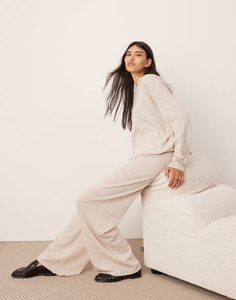 ASOS EDITION - Premium - Havrefarvede bukser med vide ben i strikket kashmirblanding - Del af sæt - view 1