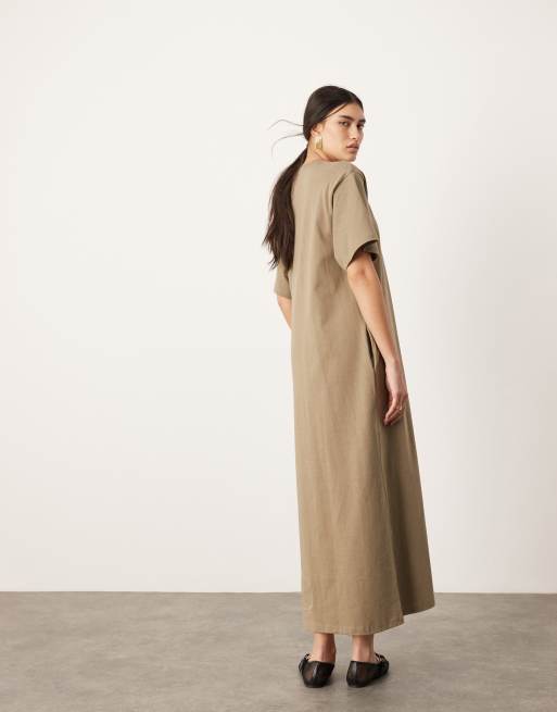 ASOS EDITION - Premium - Maxi T-shirtjurk met zakken in kaki, 4 van 4