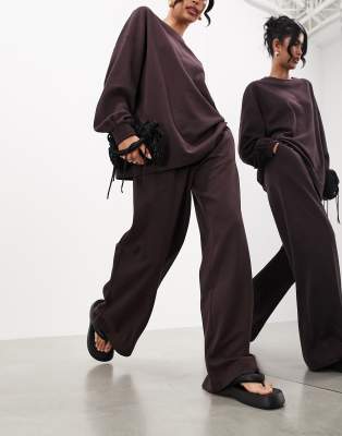 ASOS EDITION Premium - Pantalon ample plissé à l'avant en jersey ...
