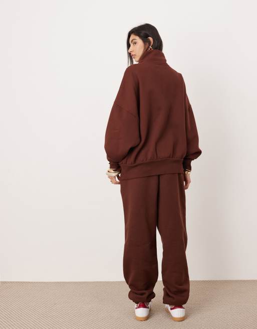 ASOS EDITION Premium - Pantalon de jogging oversize en tissu épais - Chocolat, 3 de 5
