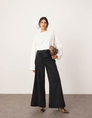 Reece denim high waisted wide leg jean in washed black-Blue