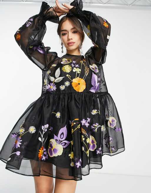 ASOS EDITION Robe babydoll courte à fleurs brodées Noir ASOS