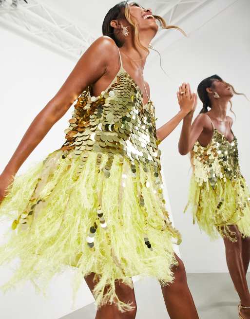 ASOS EDITION Robe courte a sequins et a paillettes avec ourlet a plumes synthetiques Jaune ASOS