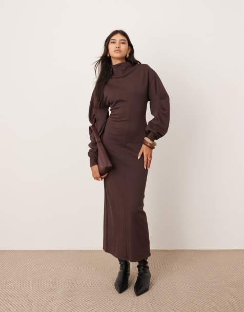 ASOS EDITION - Robe droite longueur mollet texturée en jersey avec manches plissées - Acajou - view 1