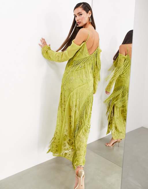 ASOS EDITION - Robe longue à manches longues coupée dans le biais avec broderies florales et franges - Vert olive, 4 de 4