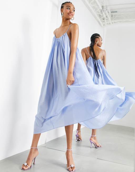 ASOS EDITION Robe longue trapeze a fines bretelles avec liens a l encolure Bleu pastel