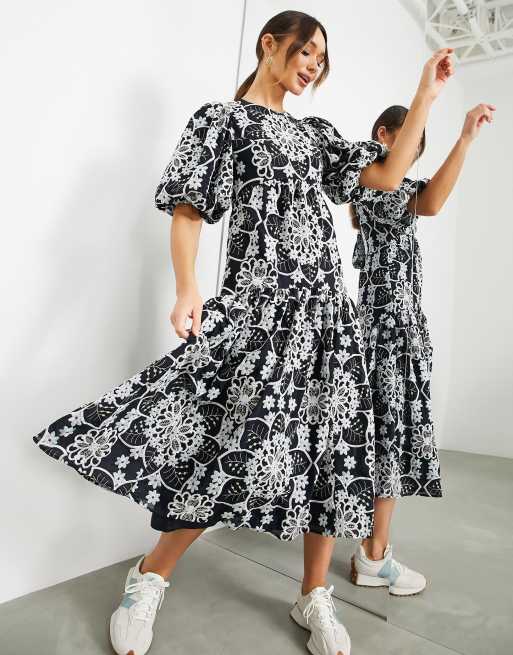 ASOS EDITION - Robe mi-longue à fleurs géométriques brodées avec ourlet à volants - Bleu marine, 2 de 4