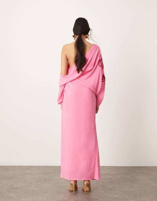 Robe epaule large sales