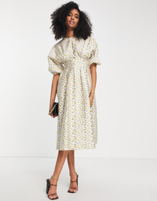 ASOS EDITION - Robe mi-longue en jacquard à petites fleurs avec plis à la taille - Multicolore