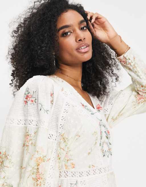 ASOS EDITION - Robe mi-longue en V sur le devant, imprimée et brodée avec empiècements en dentelle - Crème, 3 de 4