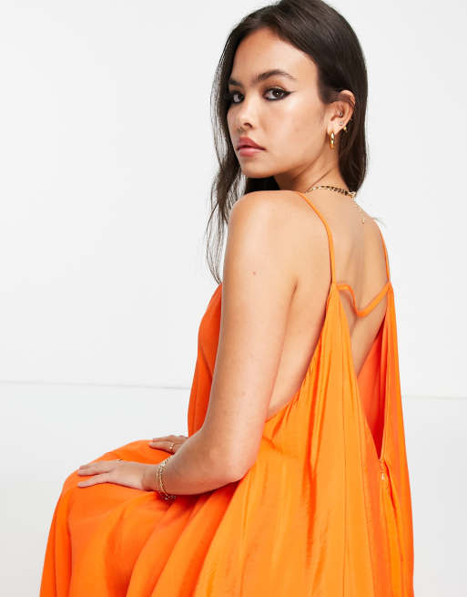 ASOS EDITION Robe trap ze mi longue bretelles fines en viscose Orange flamme