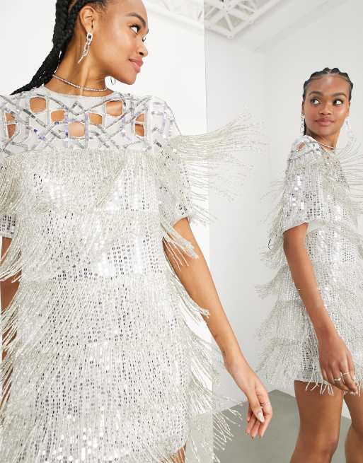 ASOS EDITION – Silverfärgad, paljettprydd miniklänning med fransar och utskurna detaljer