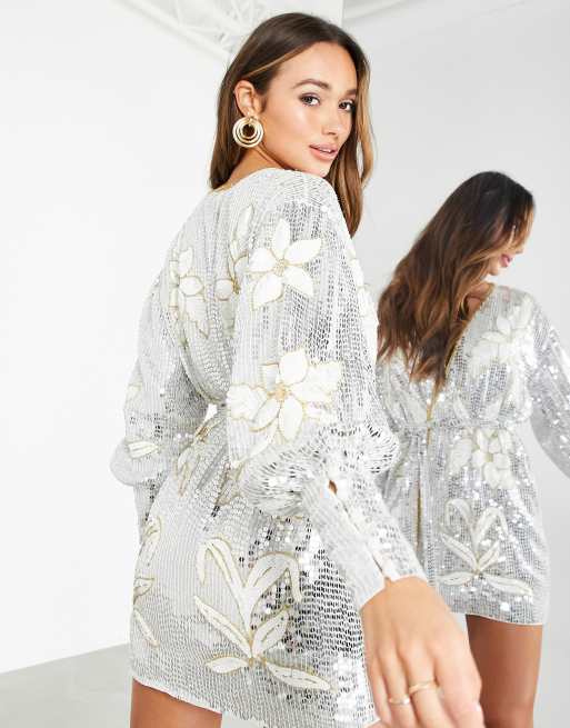 ASOS EDITION - Slå om-minikjole i hvid/sølv med pailletter og blomstermønster, 3 af 4