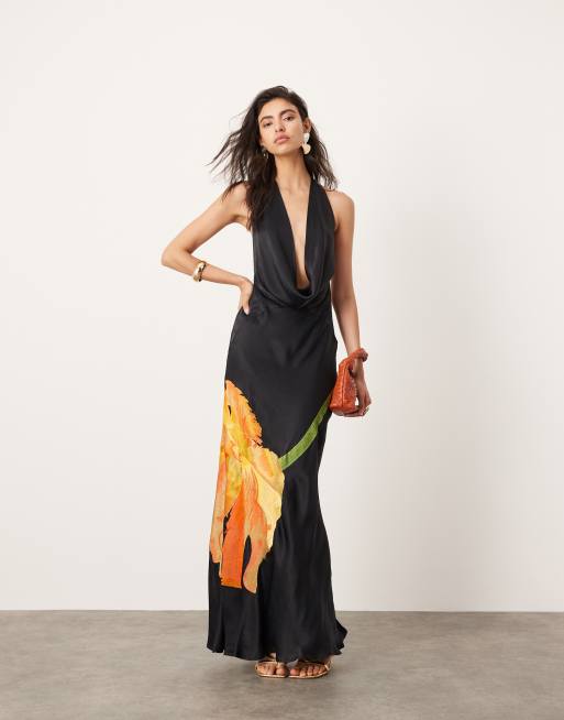 ASOS EDITION - Sort maxikjole med halterneck, vandfaldsudskæring og blomsterbroderi i satin