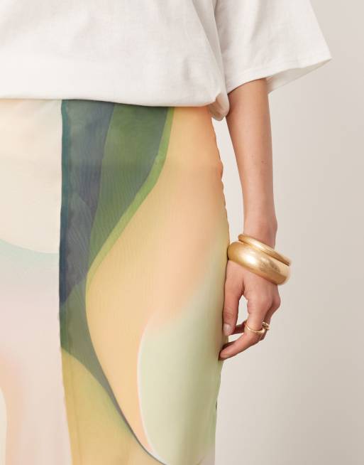 ASOS Edition – Spódnica maxi ze skosu we wzór z efektem ombre, 3 z 5