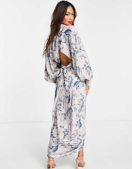 ASOS EDITION – Spódnica midi z kopertowym przodem i wzorem w konie, 2 z 4