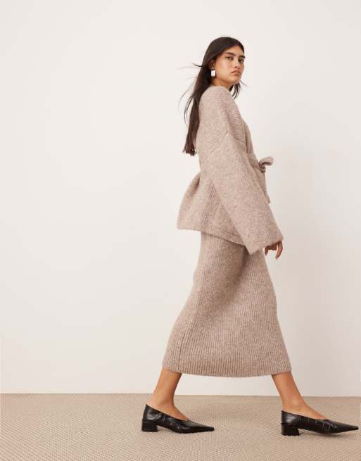 ASOS Edition – Spódnica midi z prążkowanej dzianiny w kolorze taupe, część zestawu