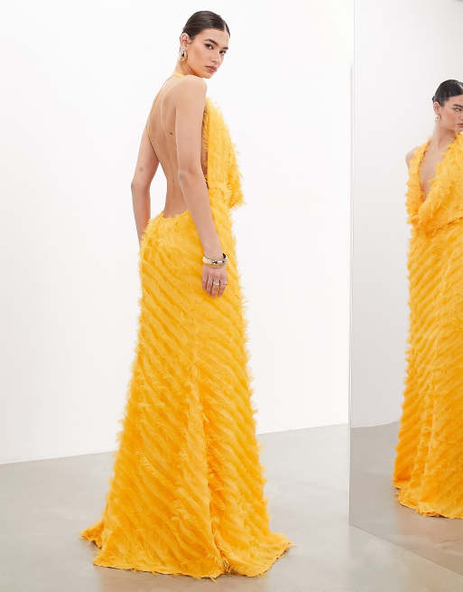 ASOS EDITION - Statement maxi-jurk met gedrapeerde halslijn en textuur in oranje, 4 van 4