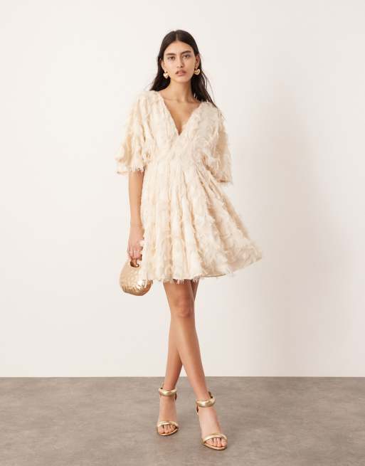 ASOS EDITION – Strukturiertes Minikleid mit Faltenrock und geraffter Taille