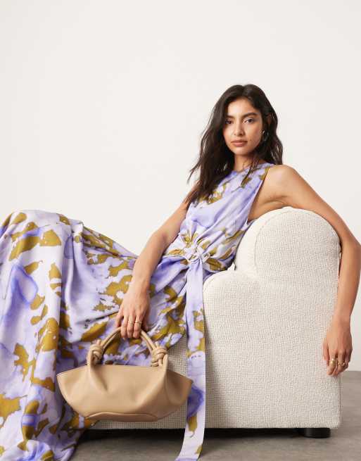 ASOS Edition – Sukienka maxi o fasonie bokserki w abstrakcyjny liliowy wzór z pierścieniem w kształcie litery D