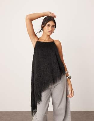 textured fringe asymmetric top in black