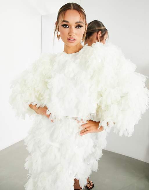 ASOS EDITION - Top met mesh met textuur, lovertjes en pofmouwen in ivoorwit
