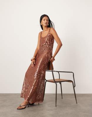 ASOS EDITION - Transparentes Träger-Maxikleid mit Scheibenpailletten in Schokobraun und unbearbeiteten Kanten-Bunt