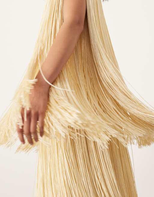 ASOS EDITION - Ultimate - Kærnemælksgul lagdelt søjle-maxikjole med frynser, 2 af 4