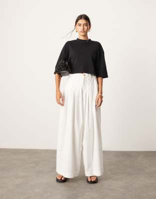 ultra wide leg linen mid rise pleat front pants in white