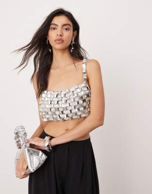 ASOS EDITION - Verziertes, futuristisches, kurzes Oberteil in Silber mit eckigem Ausschnitt