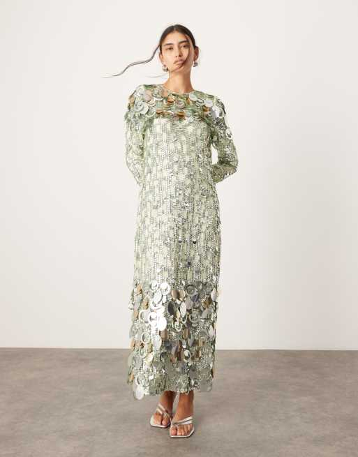 ASOS EDITION - Vestito a colonna a maniche lunghe con gonna al polpaccio verde con paillettes multicolore sovrapposte
